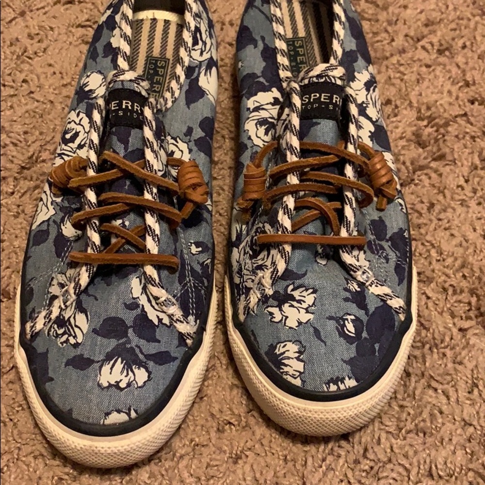 Sperry Top Sider ladies Sz 9
